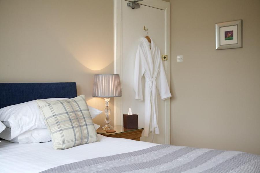 Dunmurray Lodge Guesthouse And Loft Apartment พิทลอครี ภายนอก รูปภาพ