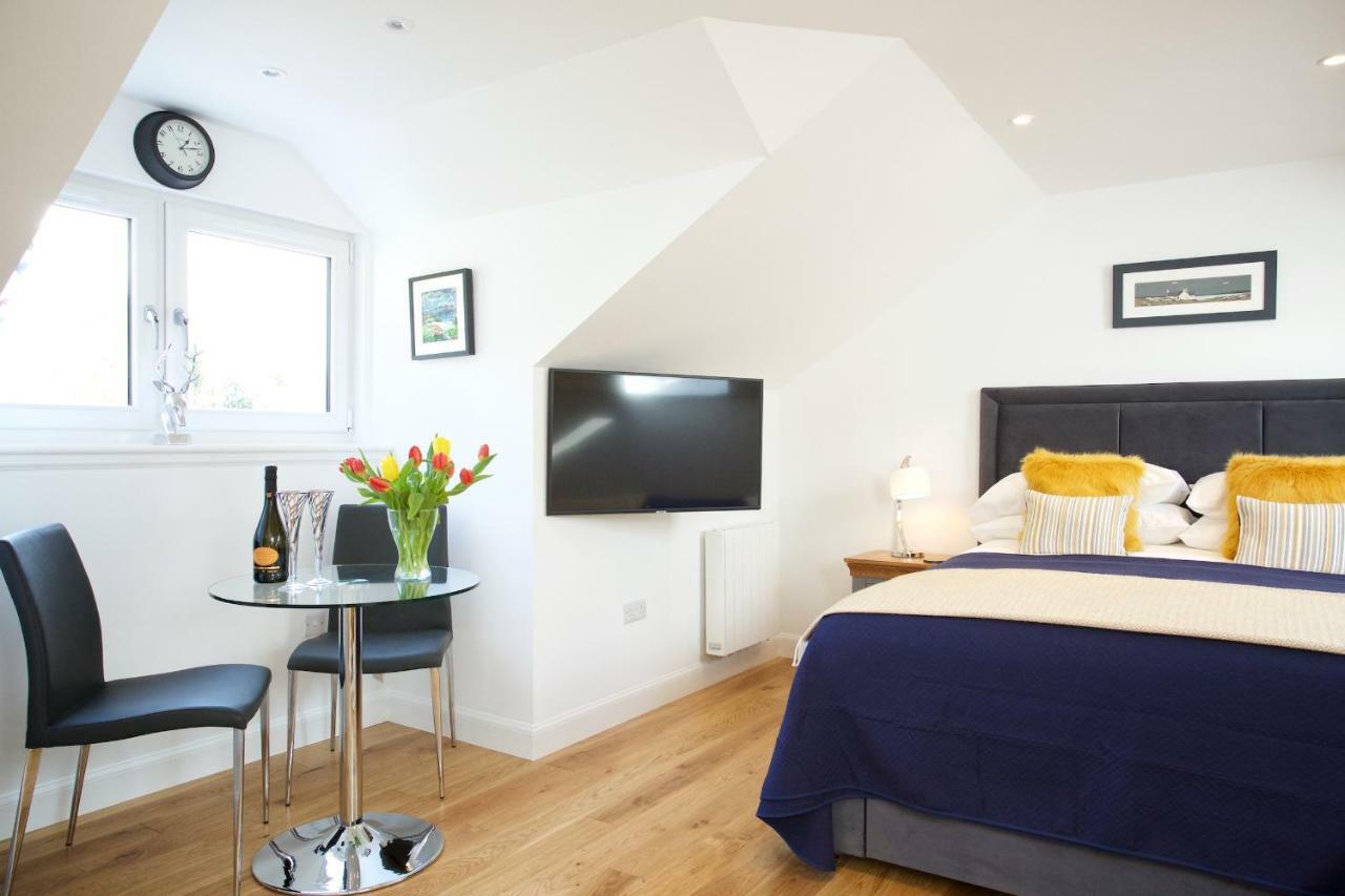 Dunmurray Lodge Guesthouse And Loft Apartment พิทลอครี ภายนอก รูปภาพ